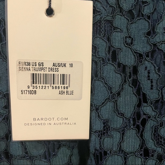 Sienna Trumpet Dress NWT - Picture 9 of 12